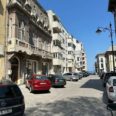 Old Town Next To Sea Appartamento
