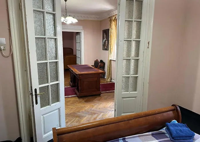 Old Town Next To Sea Apartman *